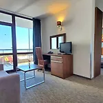 Pomorie Sun ホテル