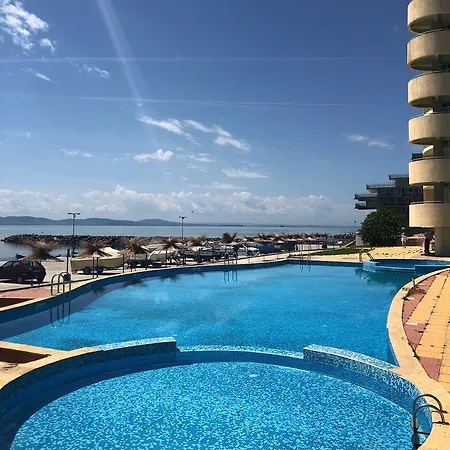 Pomorie Sun サニービーチ