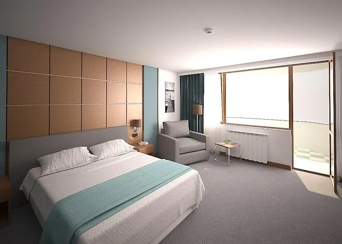 Отель Pomorie Sun 3*