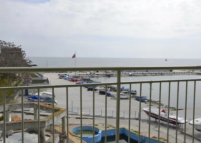 Pomorie Sun 3* 阳光海滩