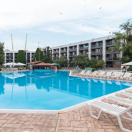 Pomorie Sun מלון 3*